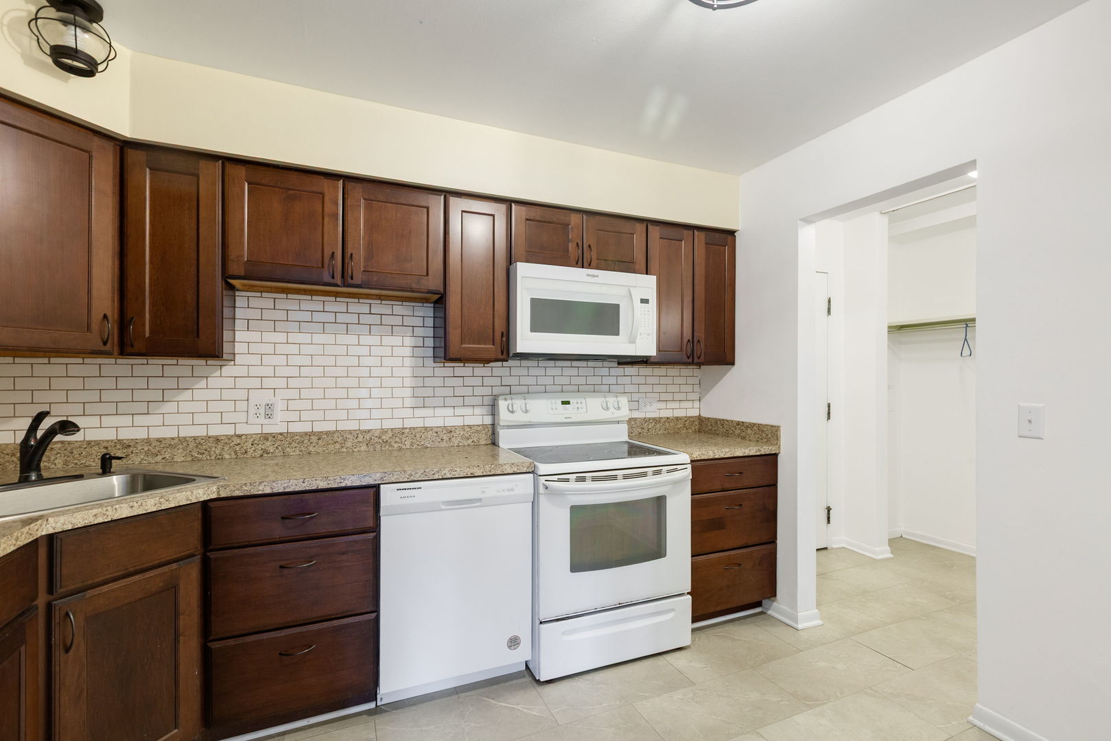 2650 Brookwood Way Drive #203, Rolling Meadows, IL 60008