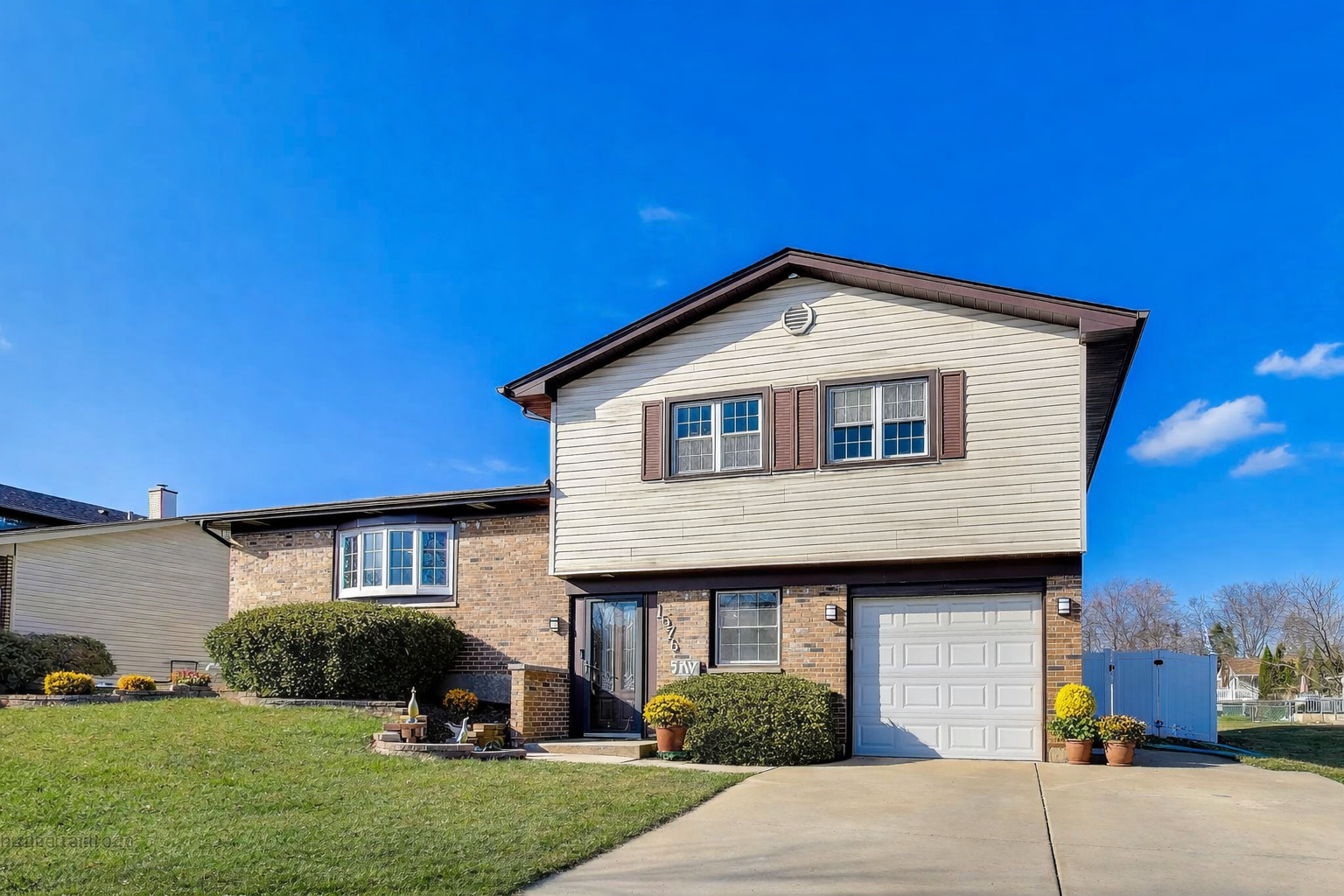 1576 Von Braun Trail, Elk Grove Village, IL 60007