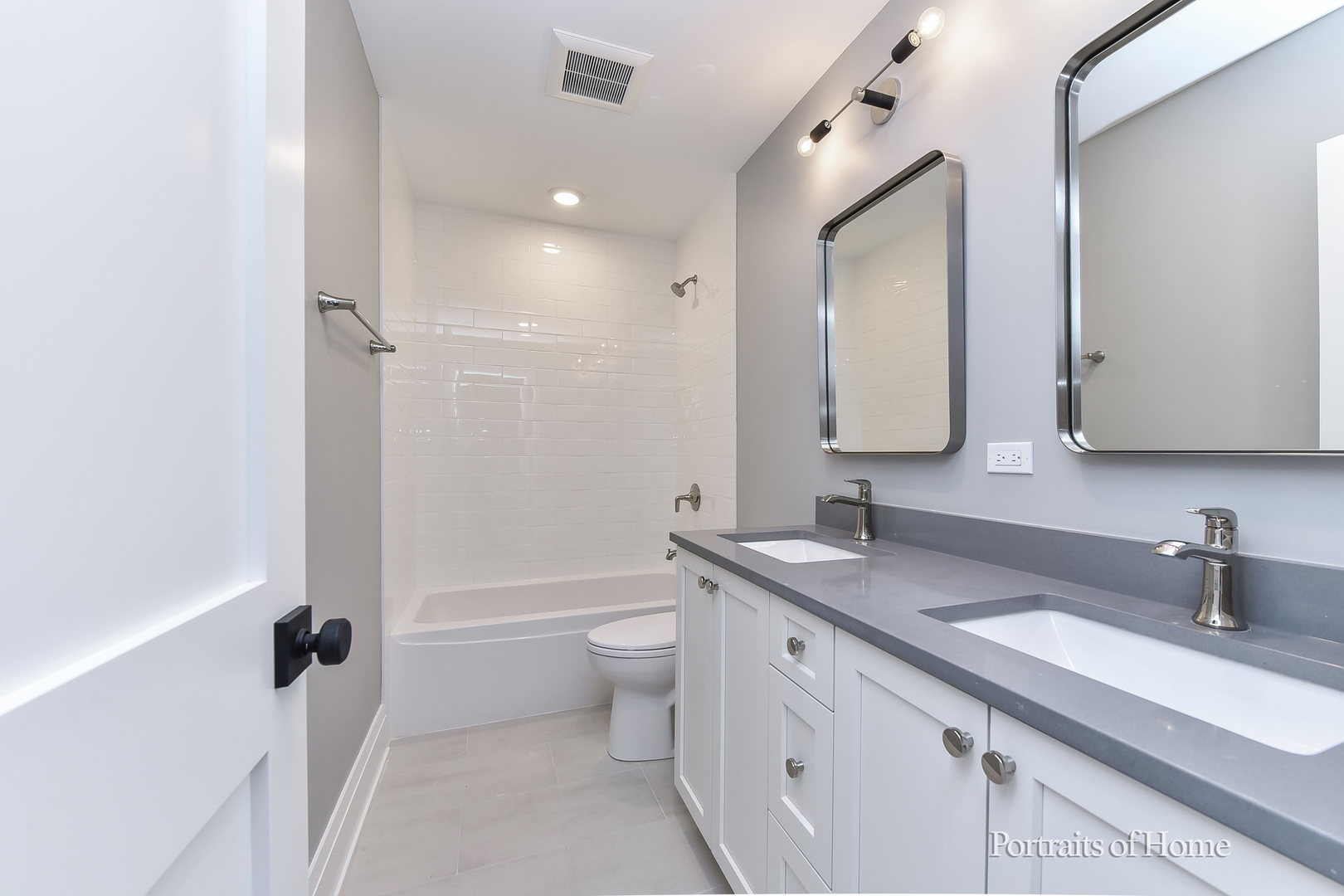 2135 N Lakewood Avenue #1, Chicago, IL 60614