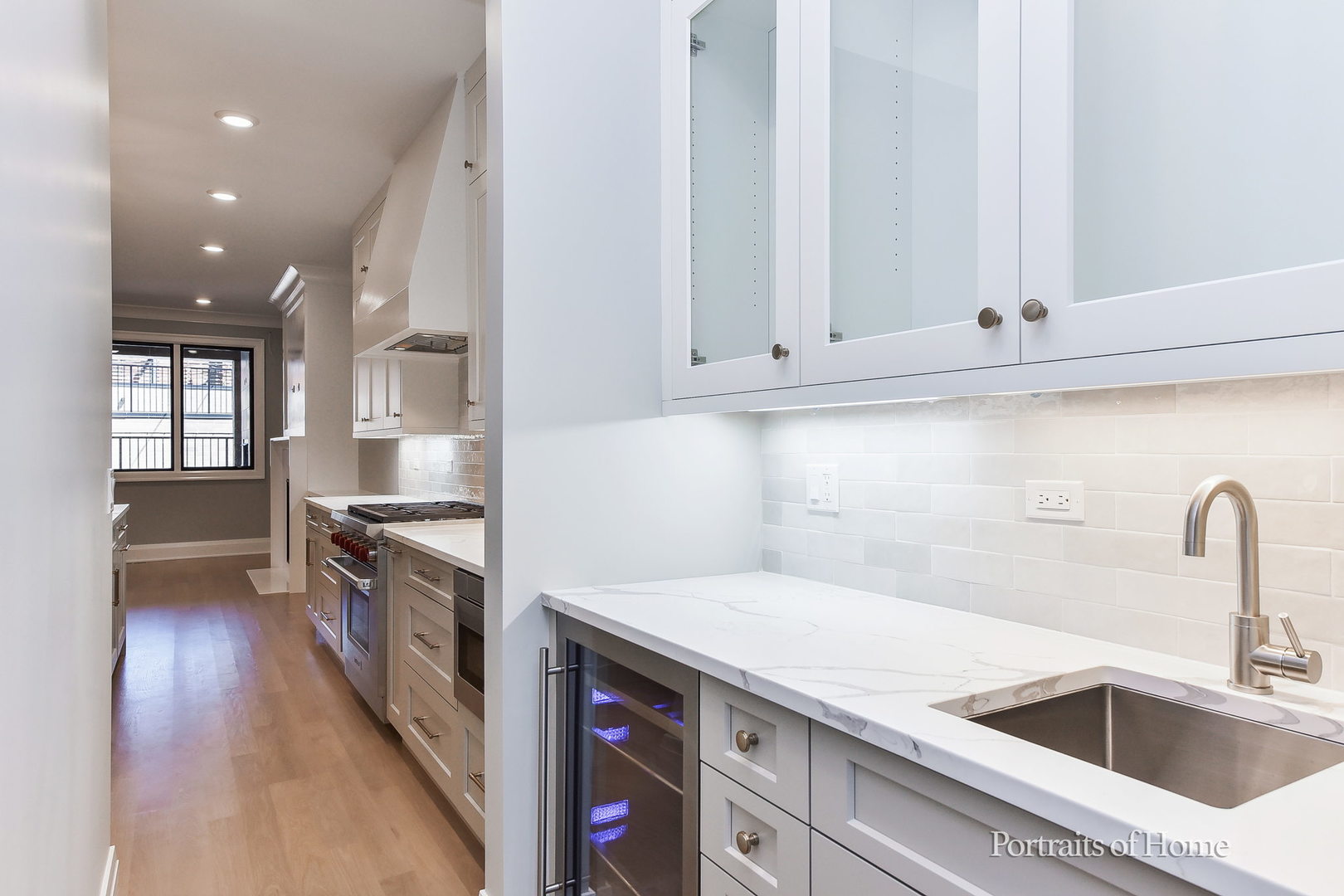 2135 N Lakewood Avenue #1, Chicago, IL 60614