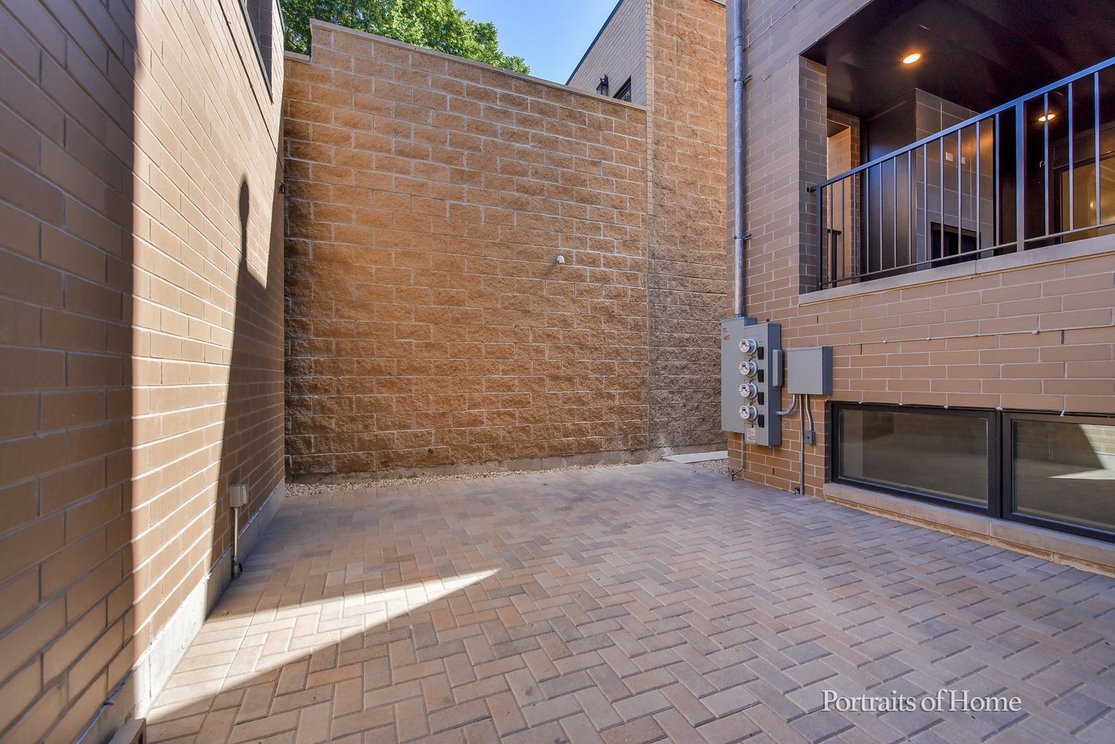 2135 N Lakewood Avenue #1, Chicago, IL 60614