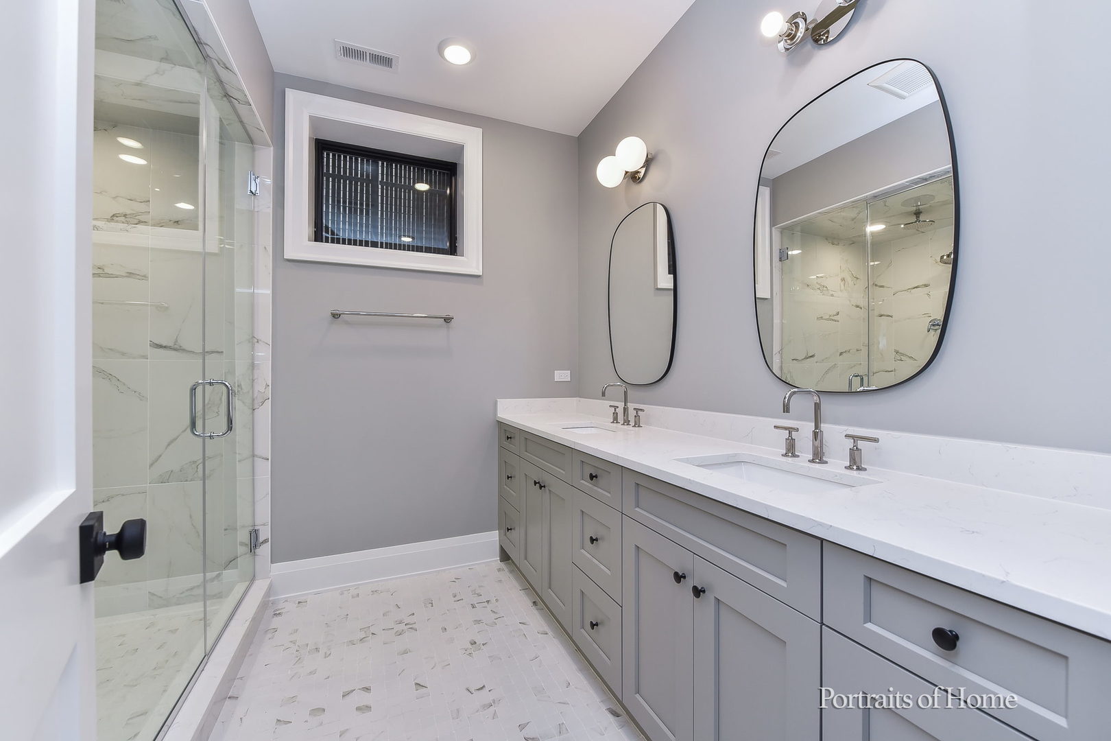 2135 N Lakewood Avenue #1, Chicago, IL 60614