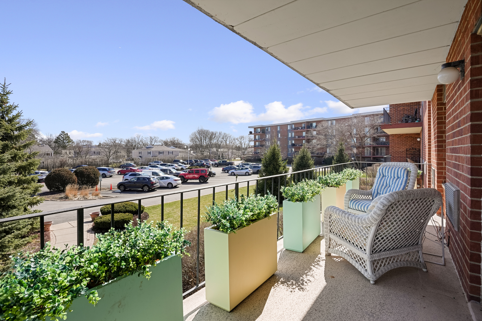 16 E Old Willow Road #223S, Prospect Heights, IL 60070