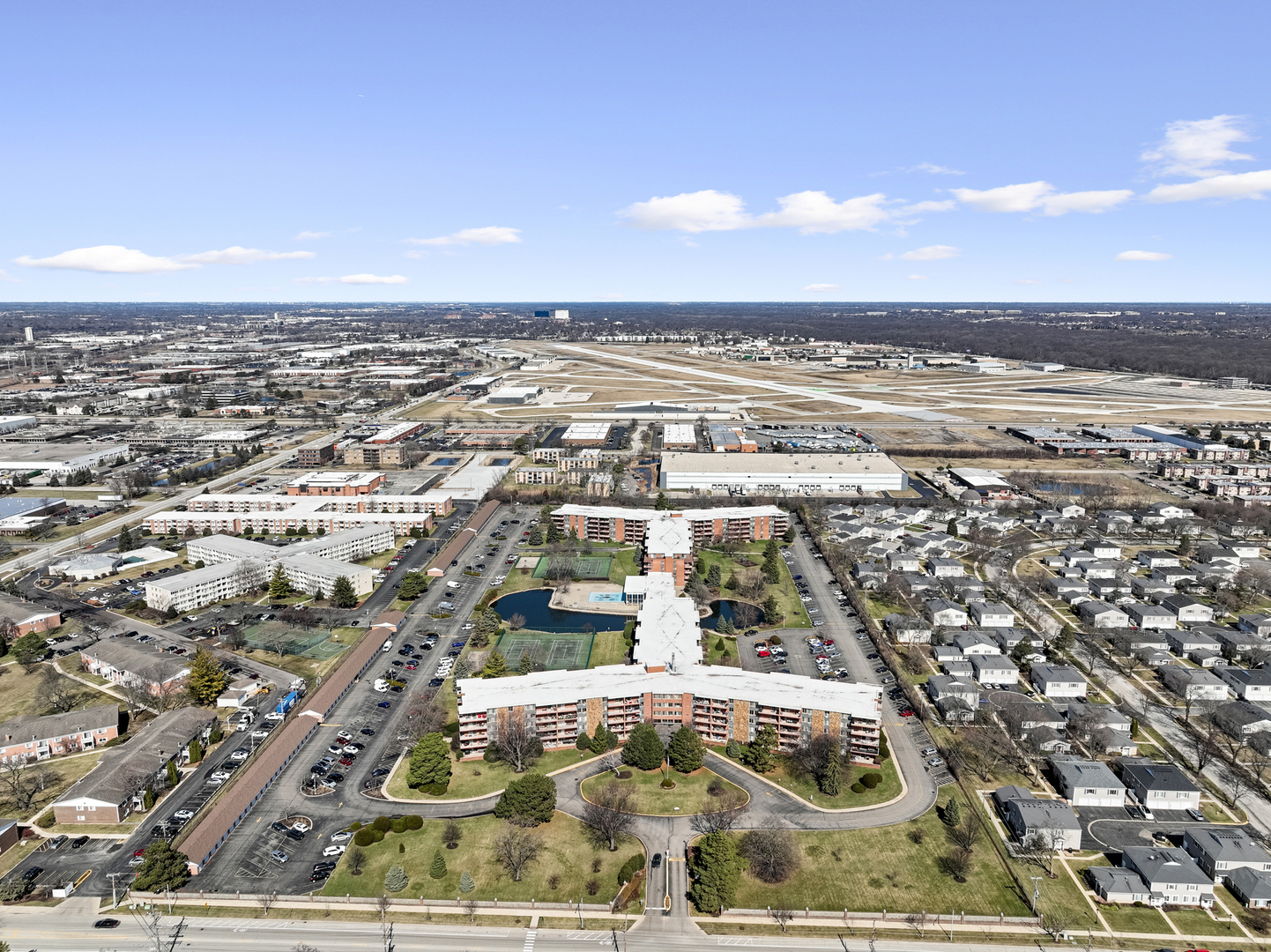 16 E Old Willow Road #223S, Prospect Heights, IL 60070