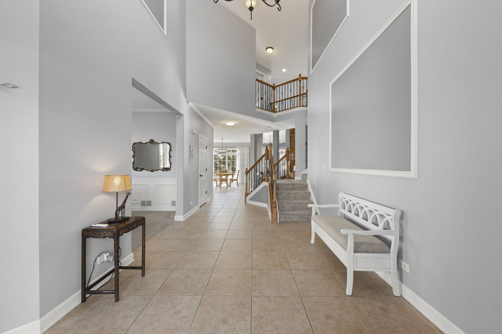 621 Western Drive, North Aurora, IL 60542