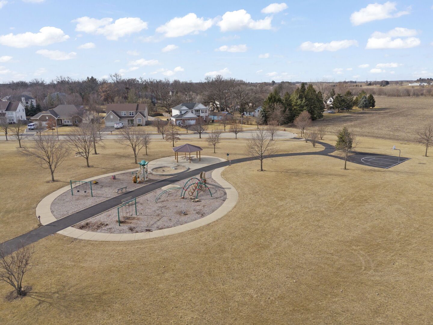 621 Western Drive, North Aurora, IL 60542