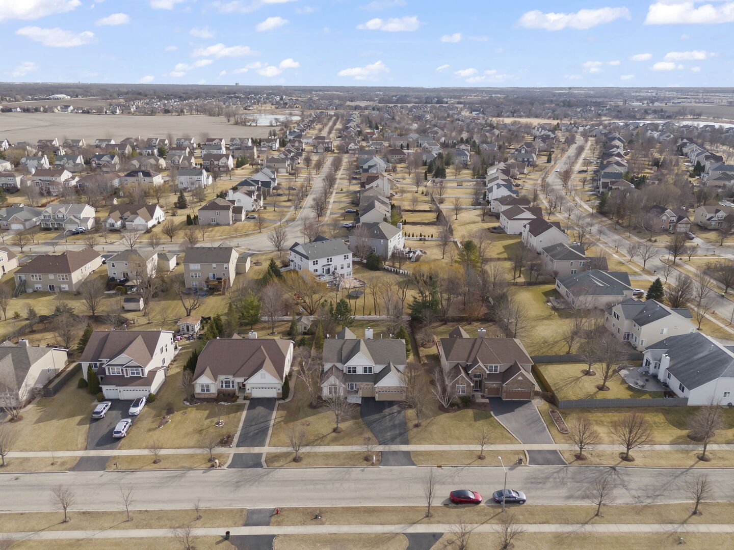 621 Western Drive, North Aurora, IL 60542