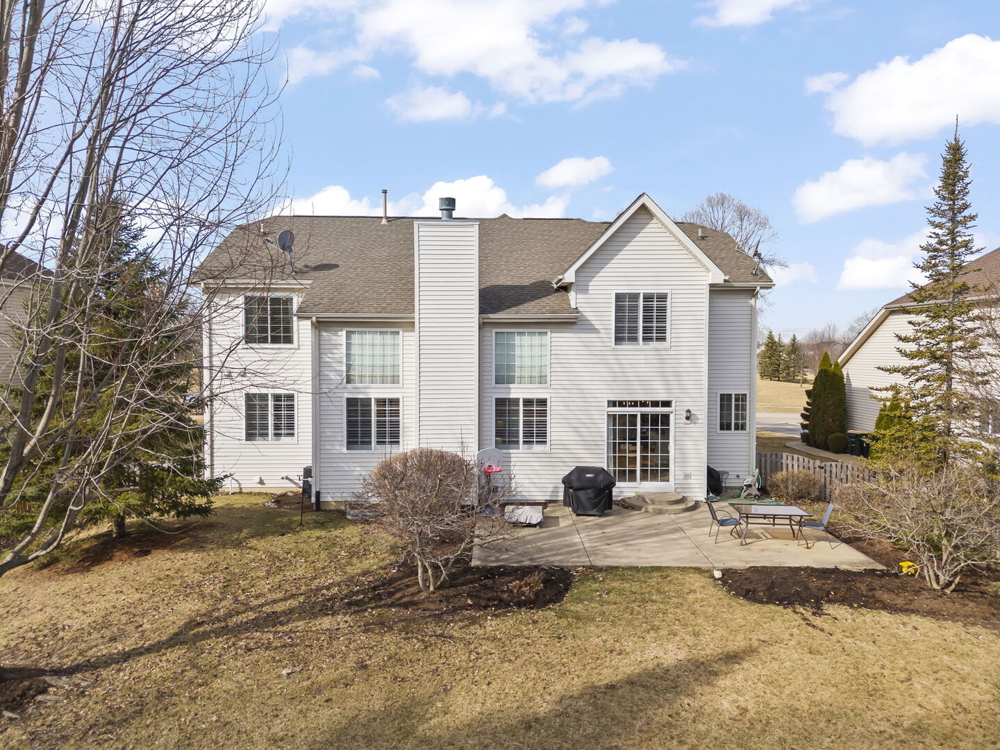 621 Western Drive, North Aurora, IL 60542