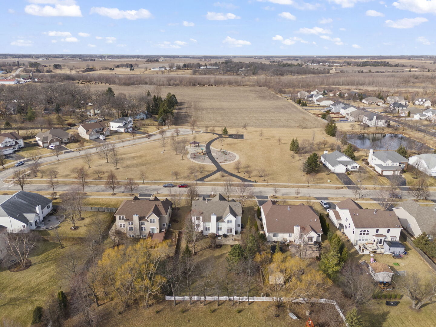 621 Western Drive, North Aurora, IL 60542