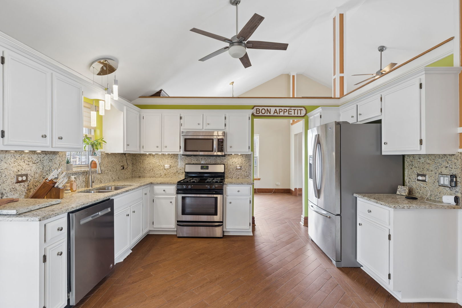 1035 Yamma Ridge, New Lenox, IL 60451