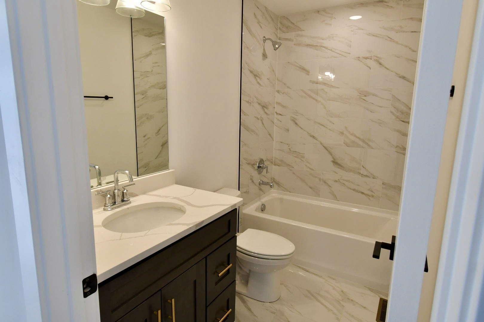 20801 Elwood Street, Lynwood, IL 60411