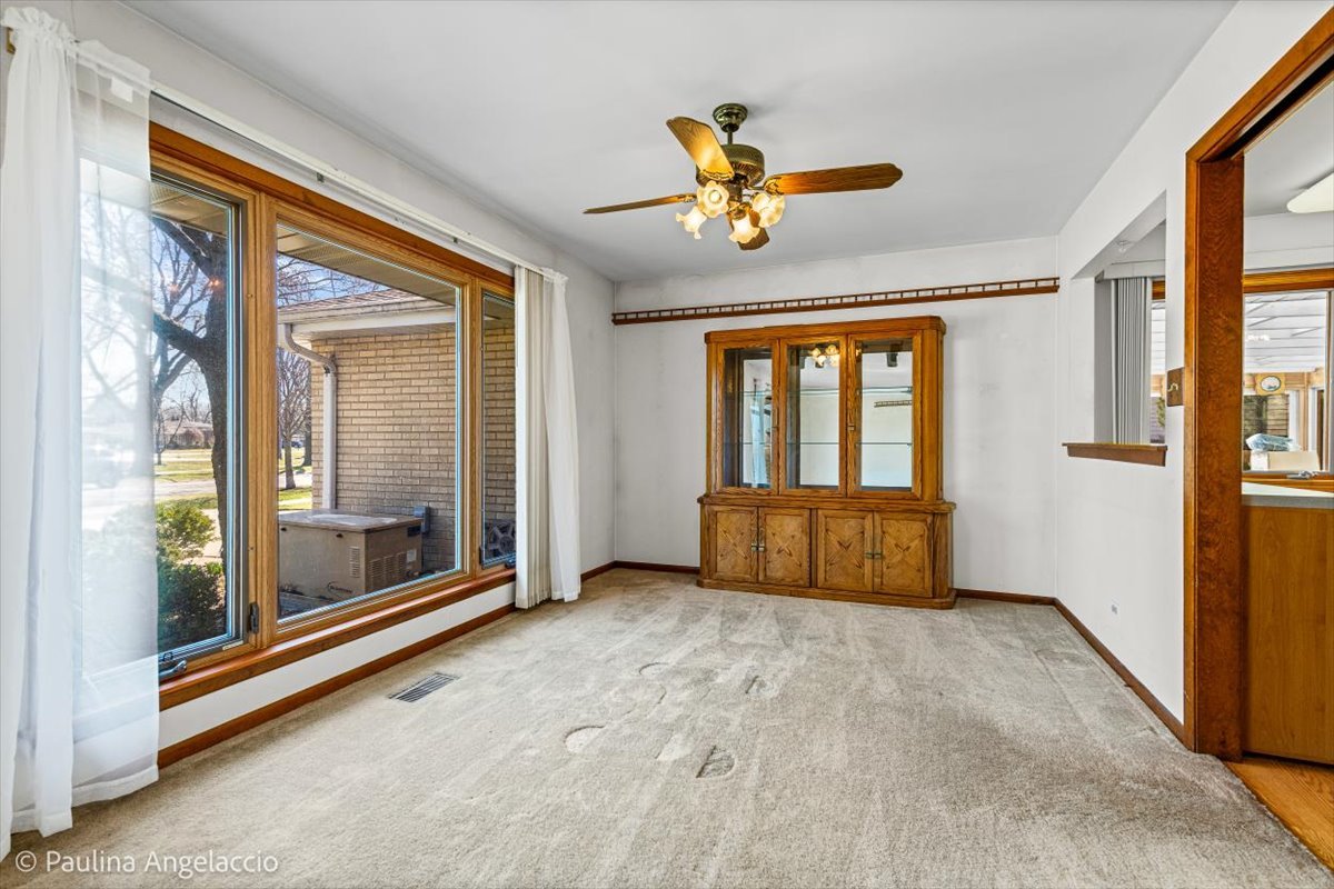 1454 Dayton Place, Des Plaines, IL 60018