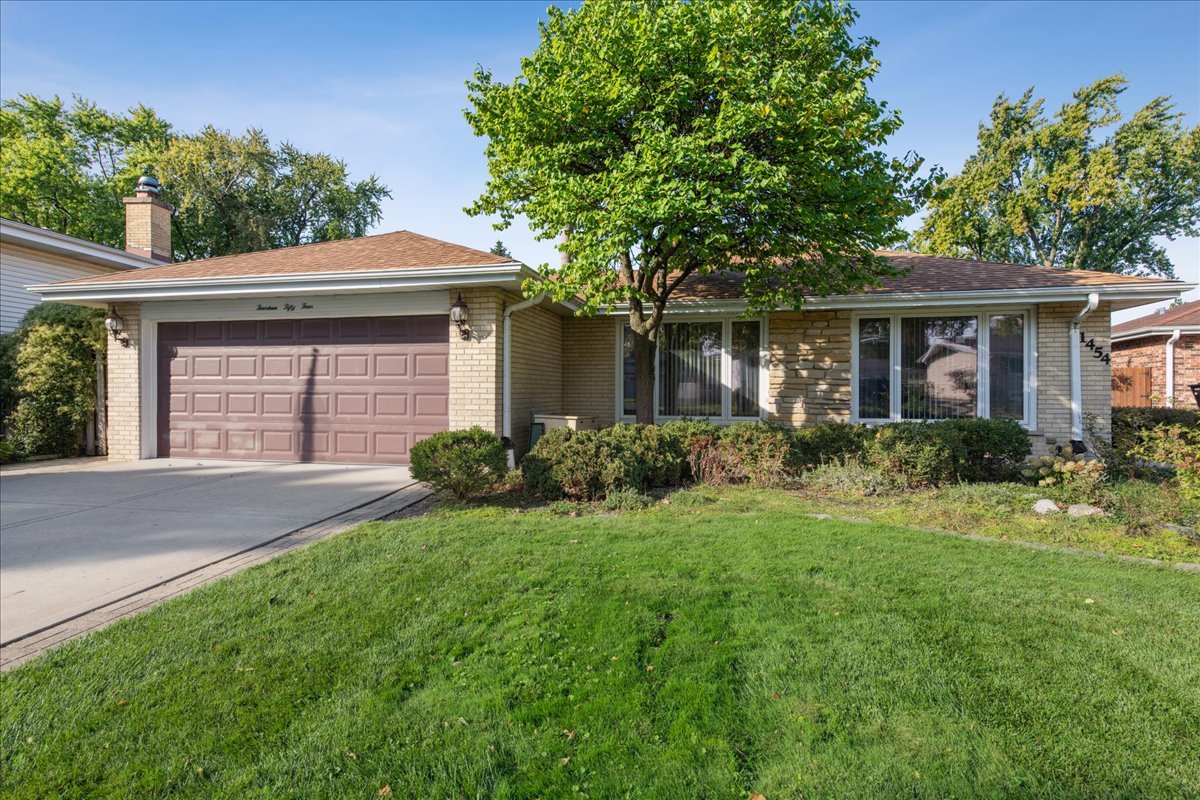 1454 Dayton Place, Des Plaines, IL 60018