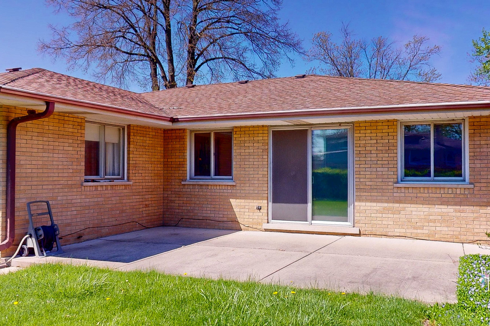 521 Sandy Lane, Des Plaines, IL 60016