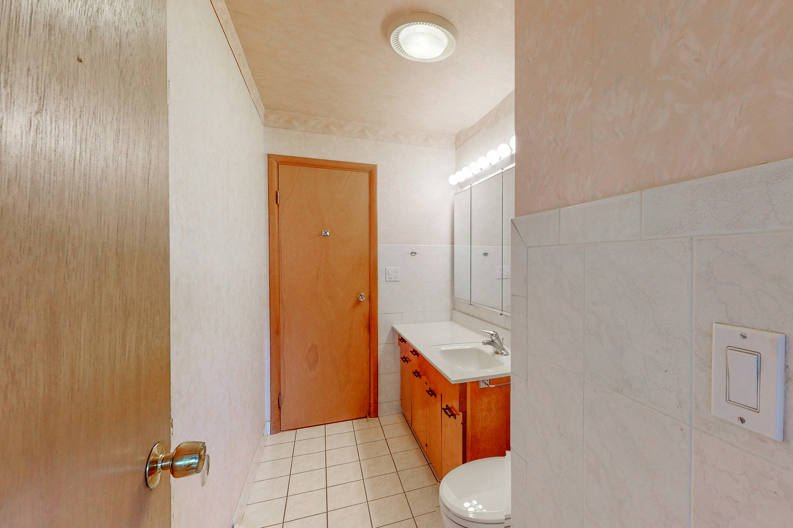 521 Sandy Lane, Des Plaines, IL 60016