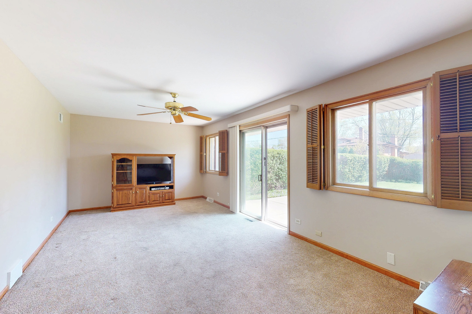 521 Sandy Lane, Des Plaines, IL 60016