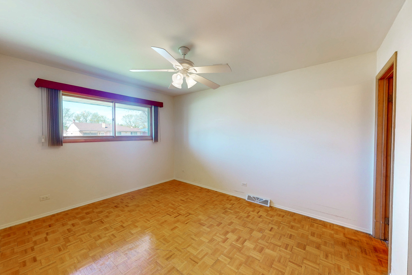 521 Sandy Lane, Des Plaines, IL 60016