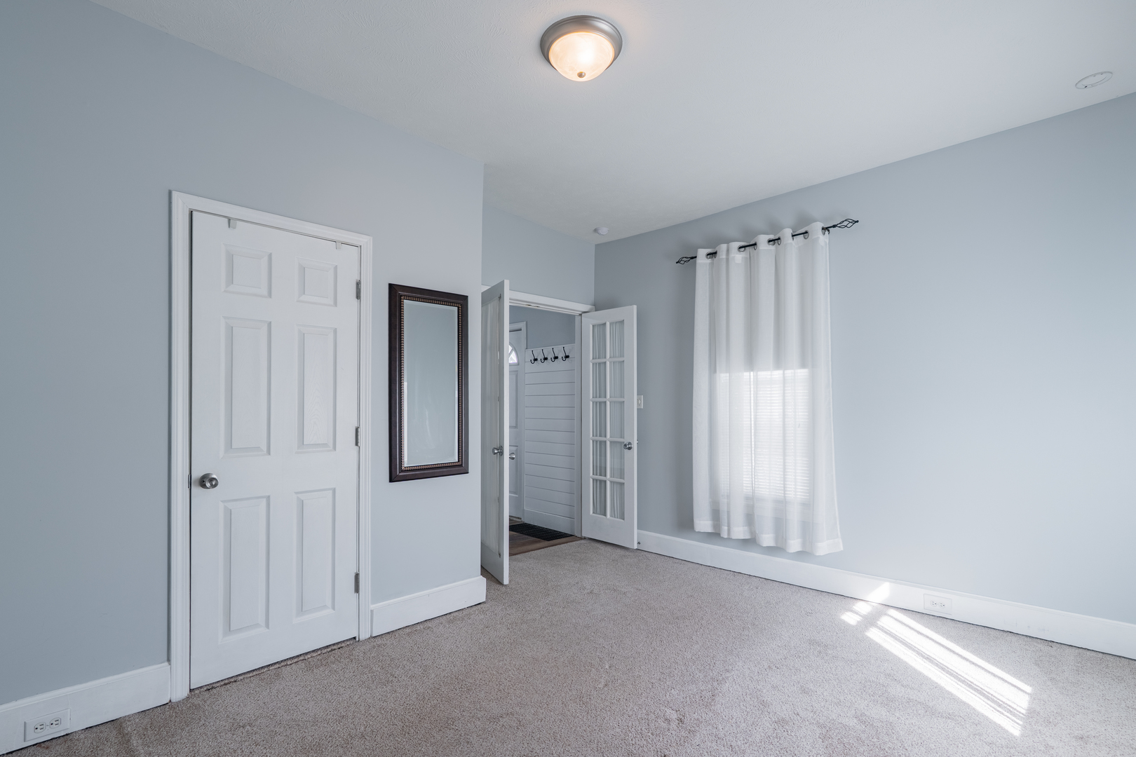 1201 S East Street, Bloomington, IL 61701