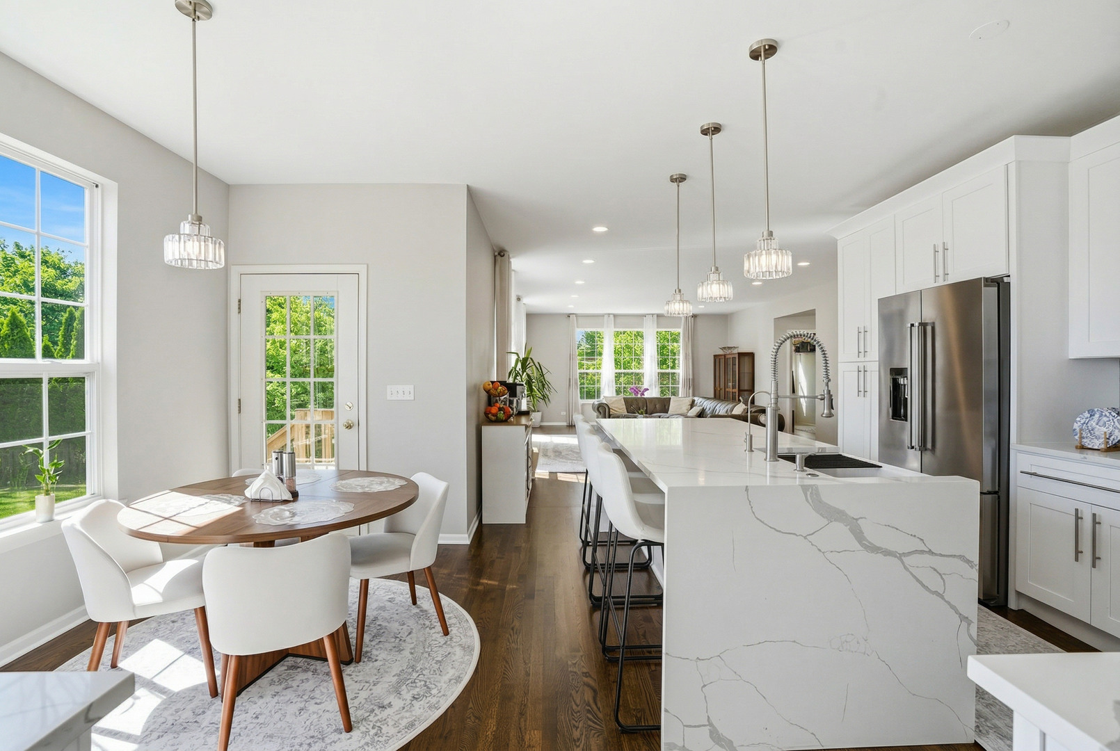 1905 S Osprey Lane, Libertyville, IL 60048