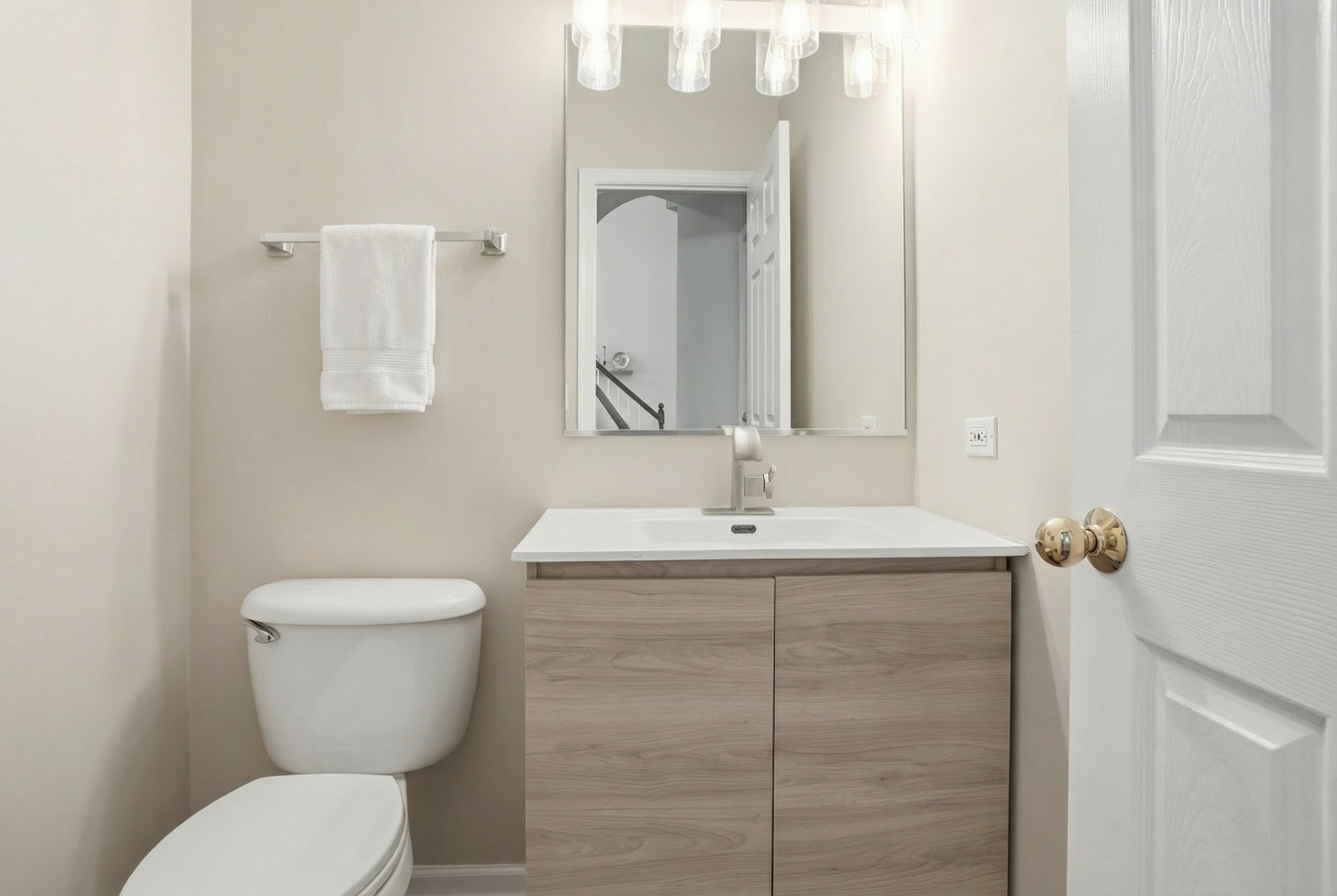 1905 S Osprey Lane, Libertyville, IL 60048