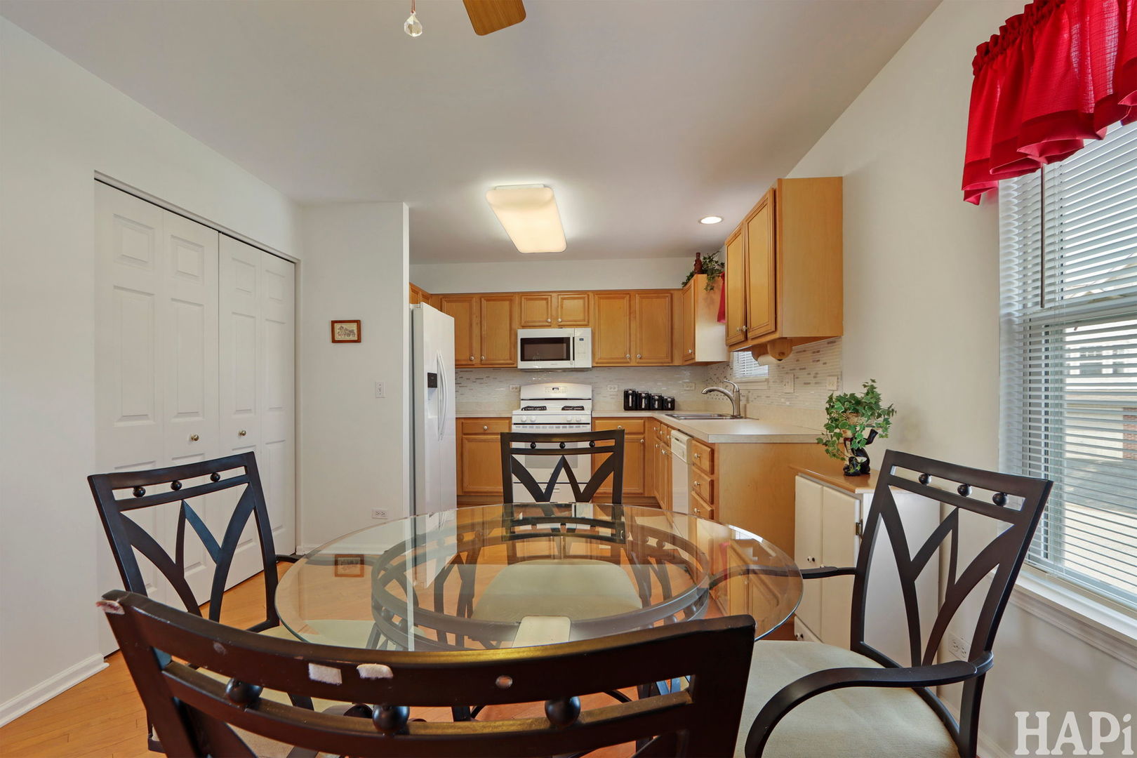 1167 N Oakwood Drive #32-3, Fox Lake, IL 60020