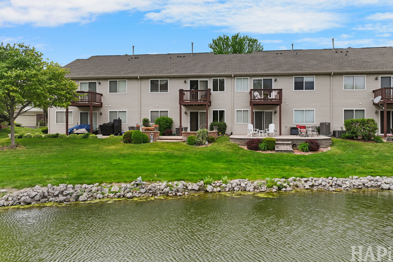 1167 N Oakwood Drive #32-3, Fox Lake, IL 60020