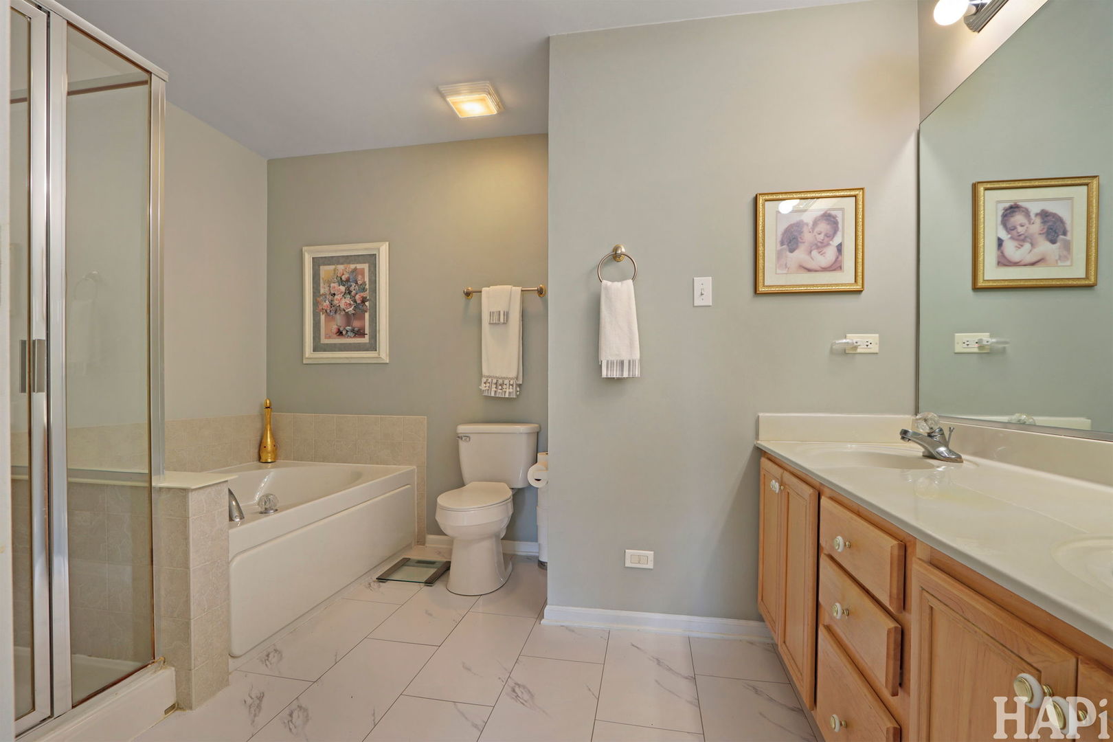 1167 N Oakwood Drive #32-3, Fox Lake, IL 60020