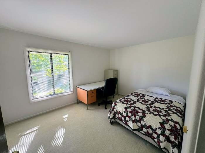 480 74th Street #203, Downers Grove, IL 60516