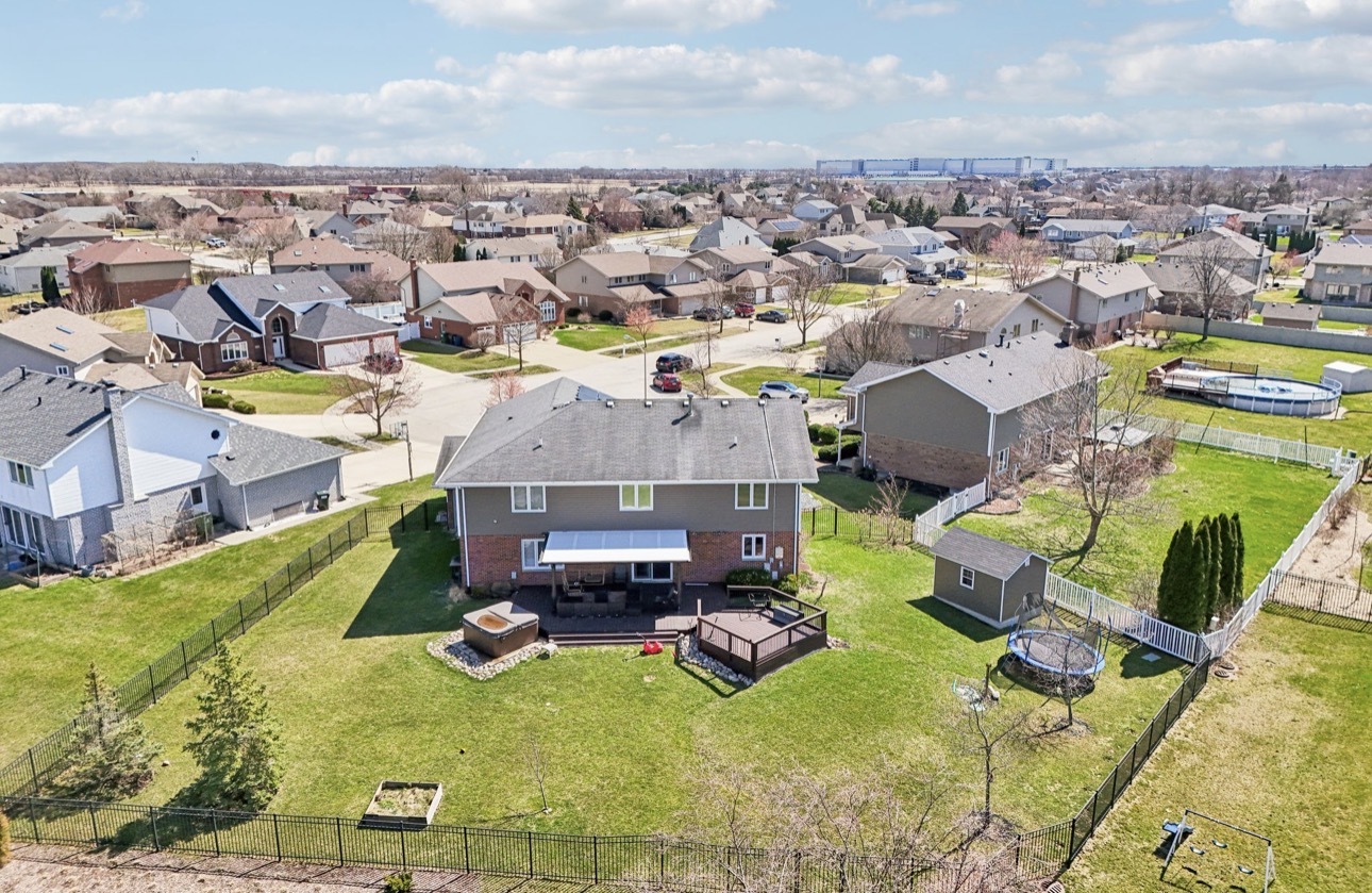 19328 Woodfield Court, Tinley Park, IL 60487