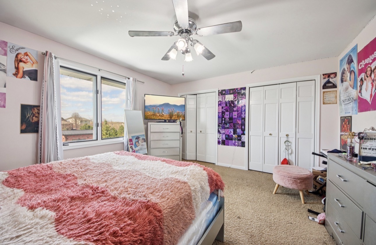 19328 Woodfield Court, Tinley Park, IL 60487