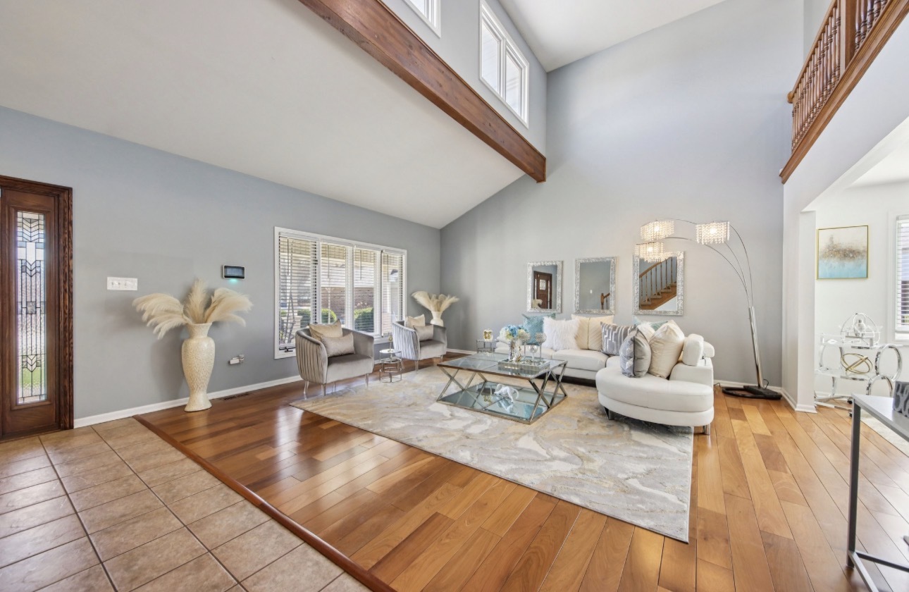 19328 Woodfield Court, Tinley Park, IL 60487