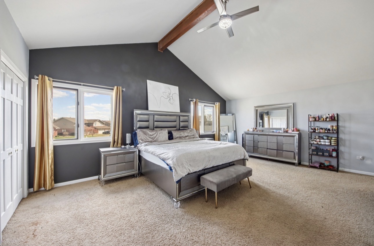 19328 Woodfield Court, Tinley Park, IL 60487