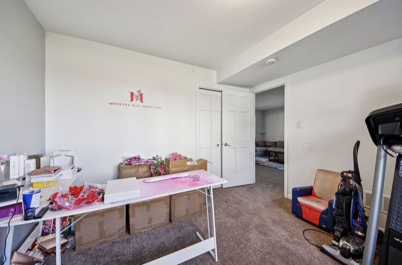 19328 Woodfield Court, Tinley Park, IL 60487