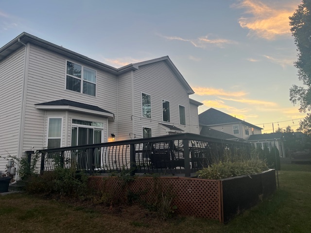 16W764 Hawthorne Court, Willowbrook, IL 60527