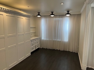 16W764 Hawthorne Court, Willowbrook, IL 60527