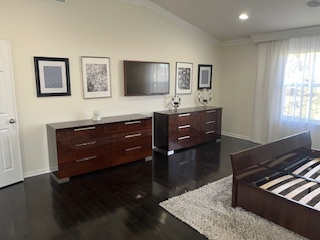 16W764 Hawthorne Court, Willowbrook, IL 60527