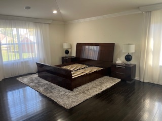 16W764 Hawthorne Court, Willowbrook, IL 60527