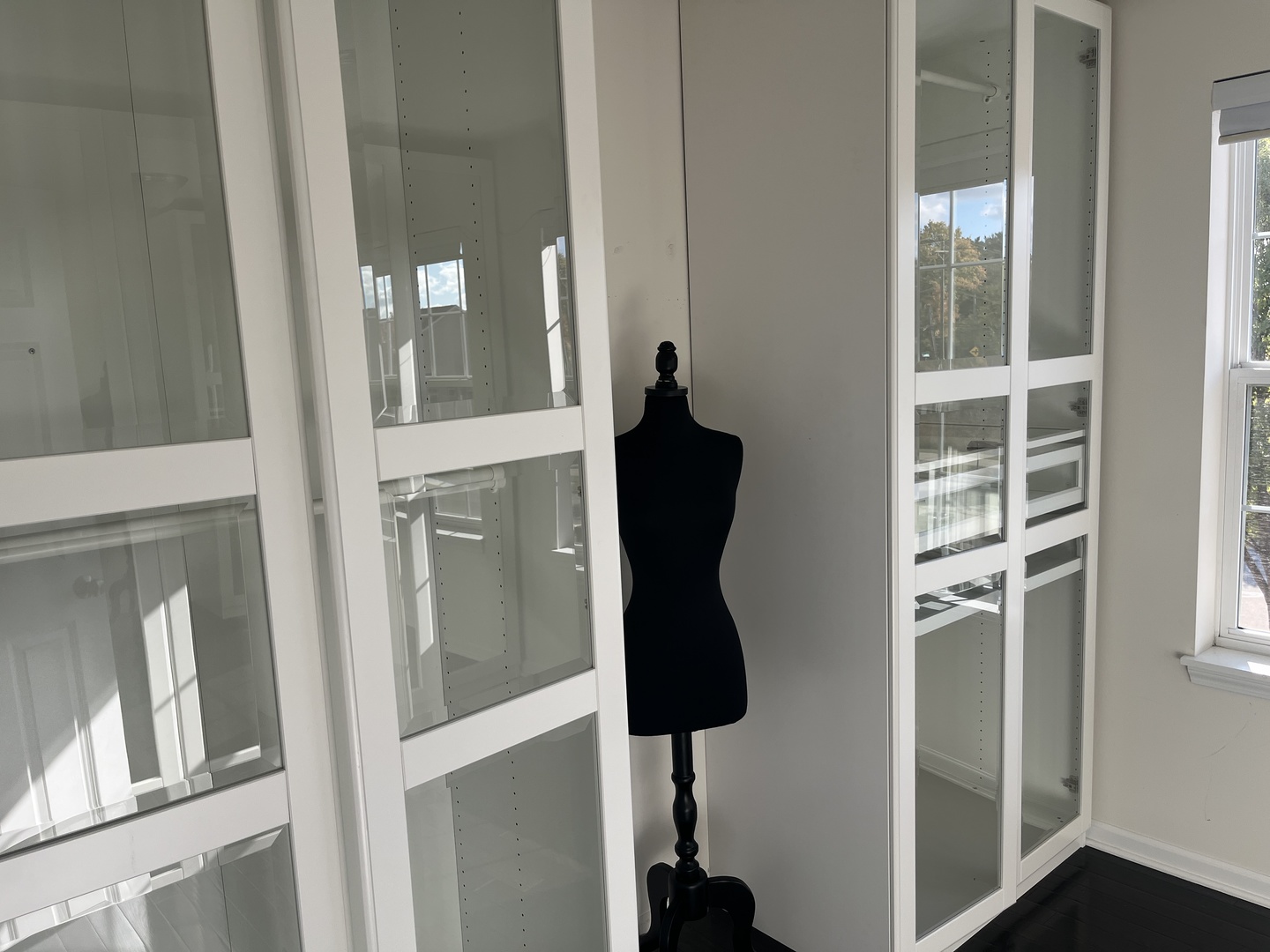 16W764 Hawthorne Court, Willowbrook, IL 60527