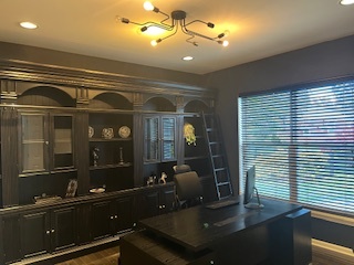 16W764 Hawthorne Court, Willowbrook, IL 60527