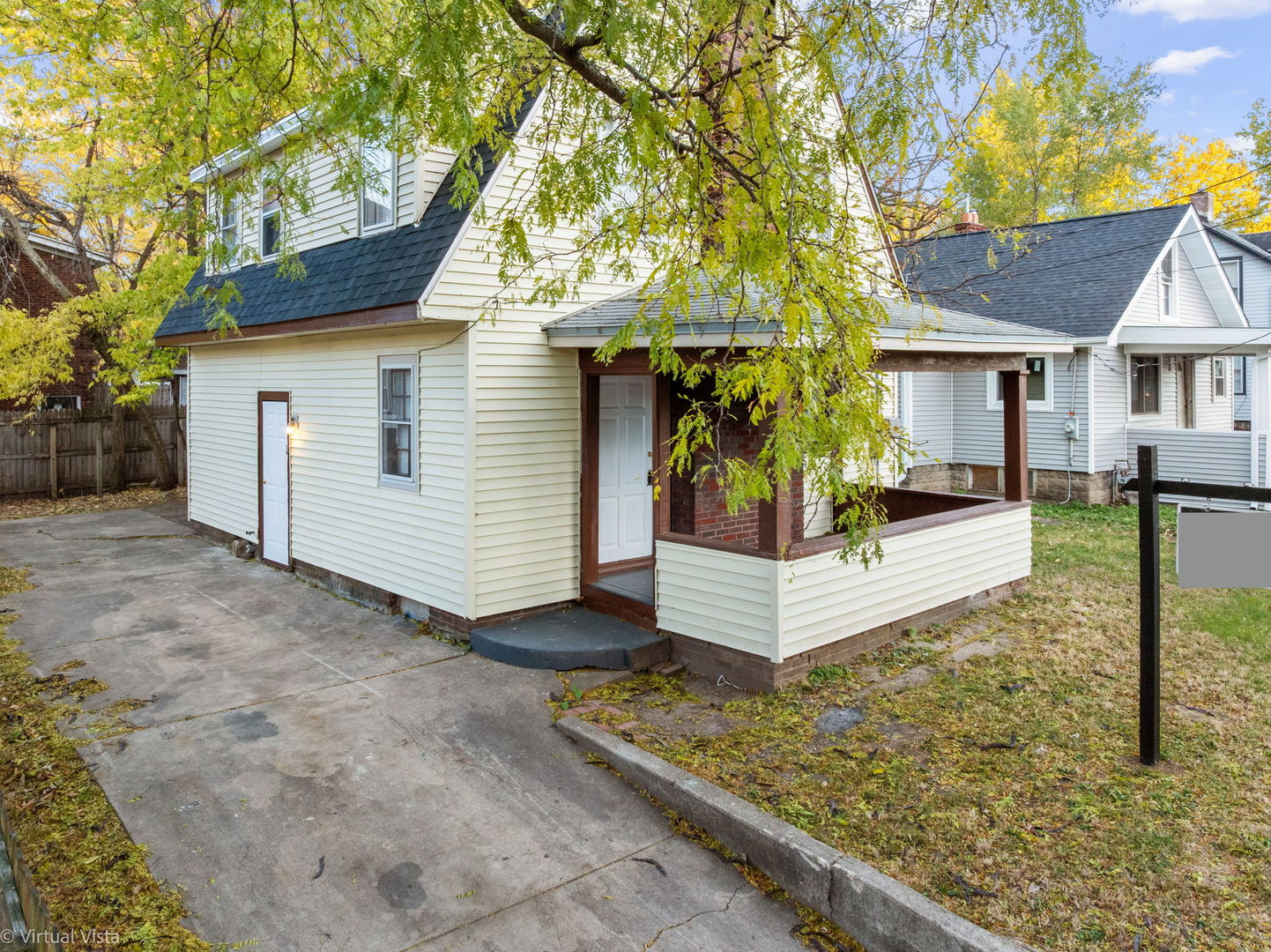 233 Oakwood Avenue, Rockford, IL 61101