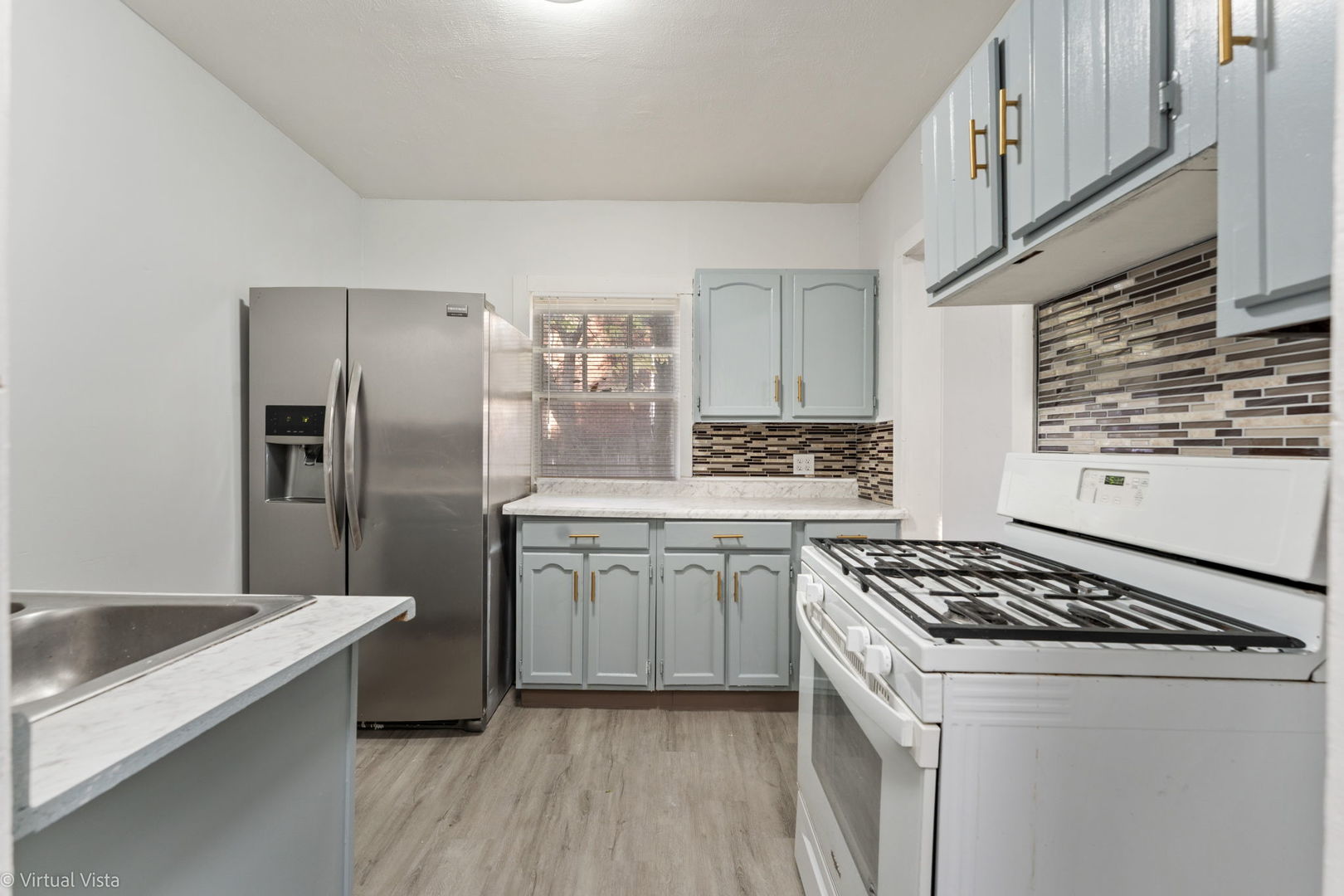 233 Oakwood Avenue, Rockford, IL 61101