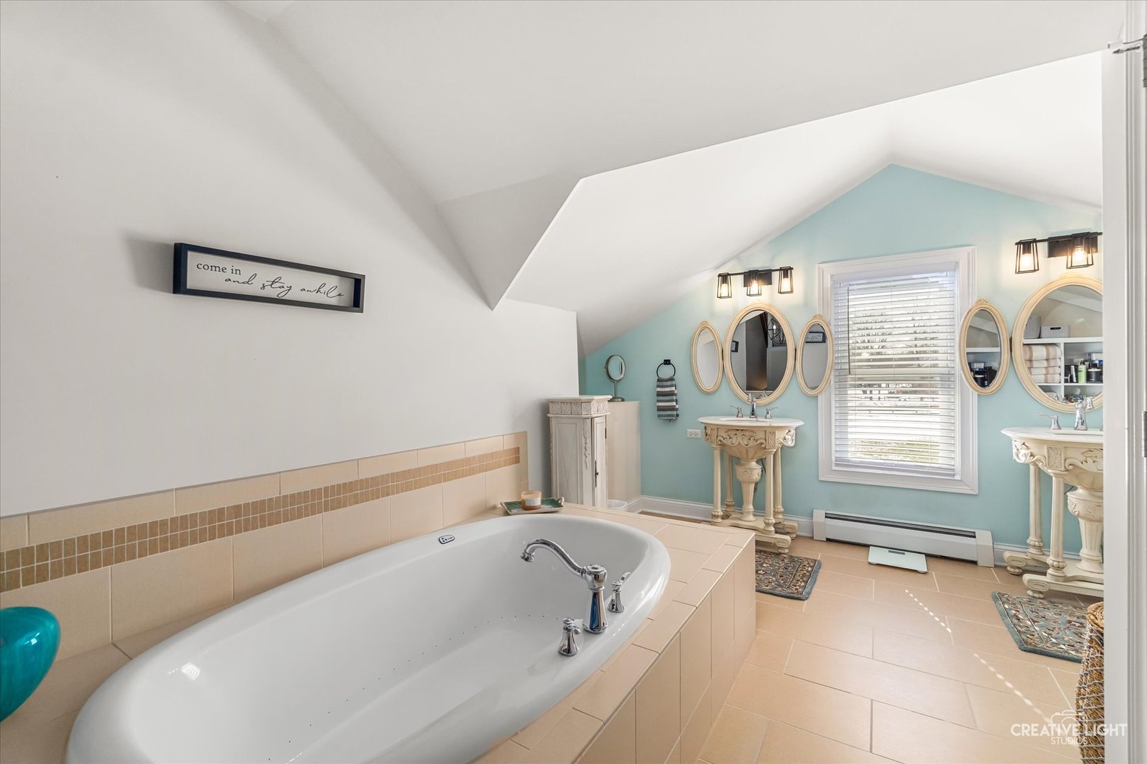 42W534 Empire Road, St. Charles, IL 60175