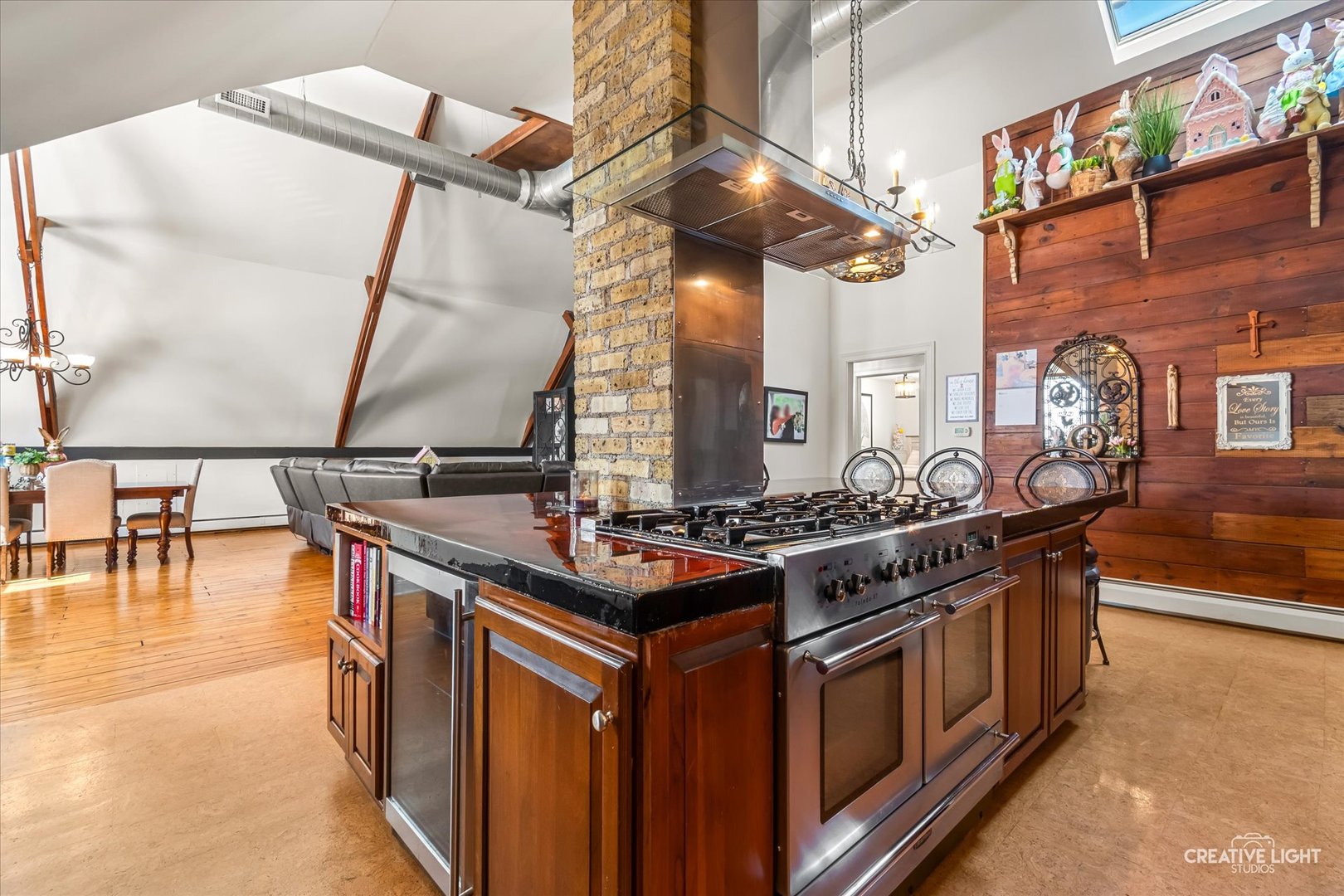 42W534 Empire Road, St. Charles, IL 60175