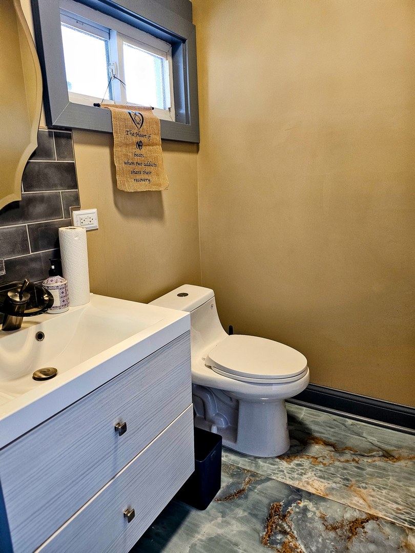 5254 W Monroe Street, Chicago, IL 60644