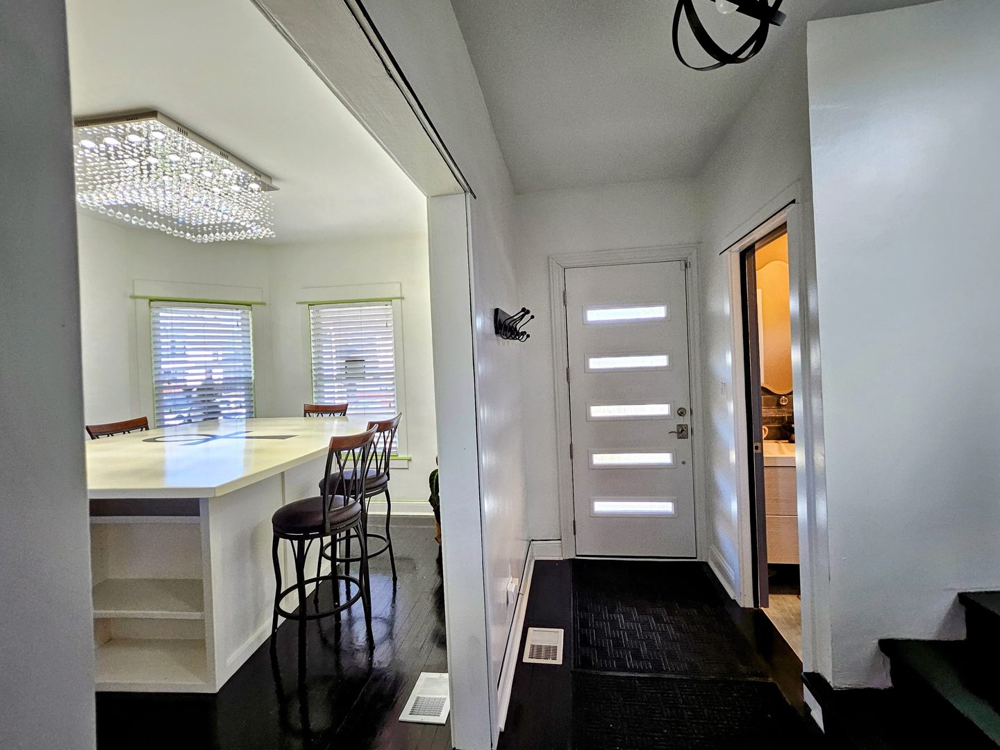 5254 W Monroe Street, Chicago, IL 60644