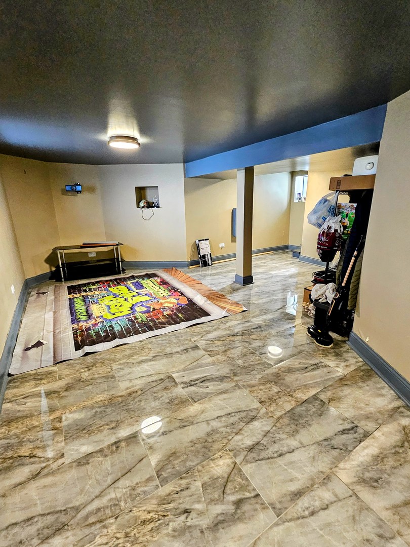 5254 W Monroe Street, Chicago, IL 60644