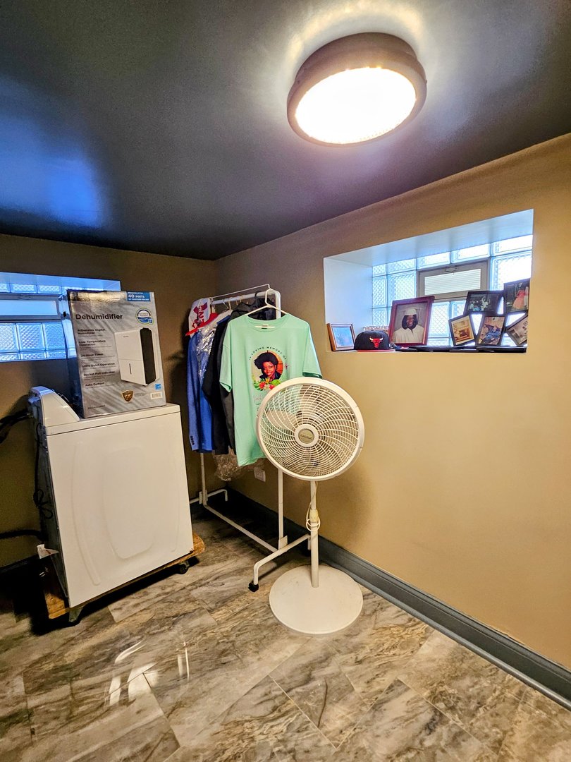 5254 W Monroe Street, Chicago, IL 60644