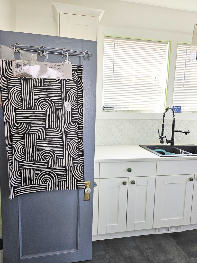 5254 W Monroe Street, Chicago, IL 60644