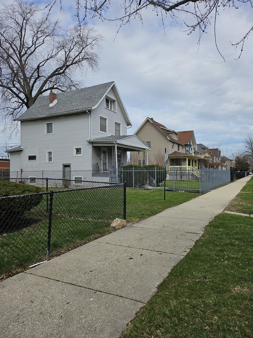 5254 W Monroe Street, Chicago, IL 60644