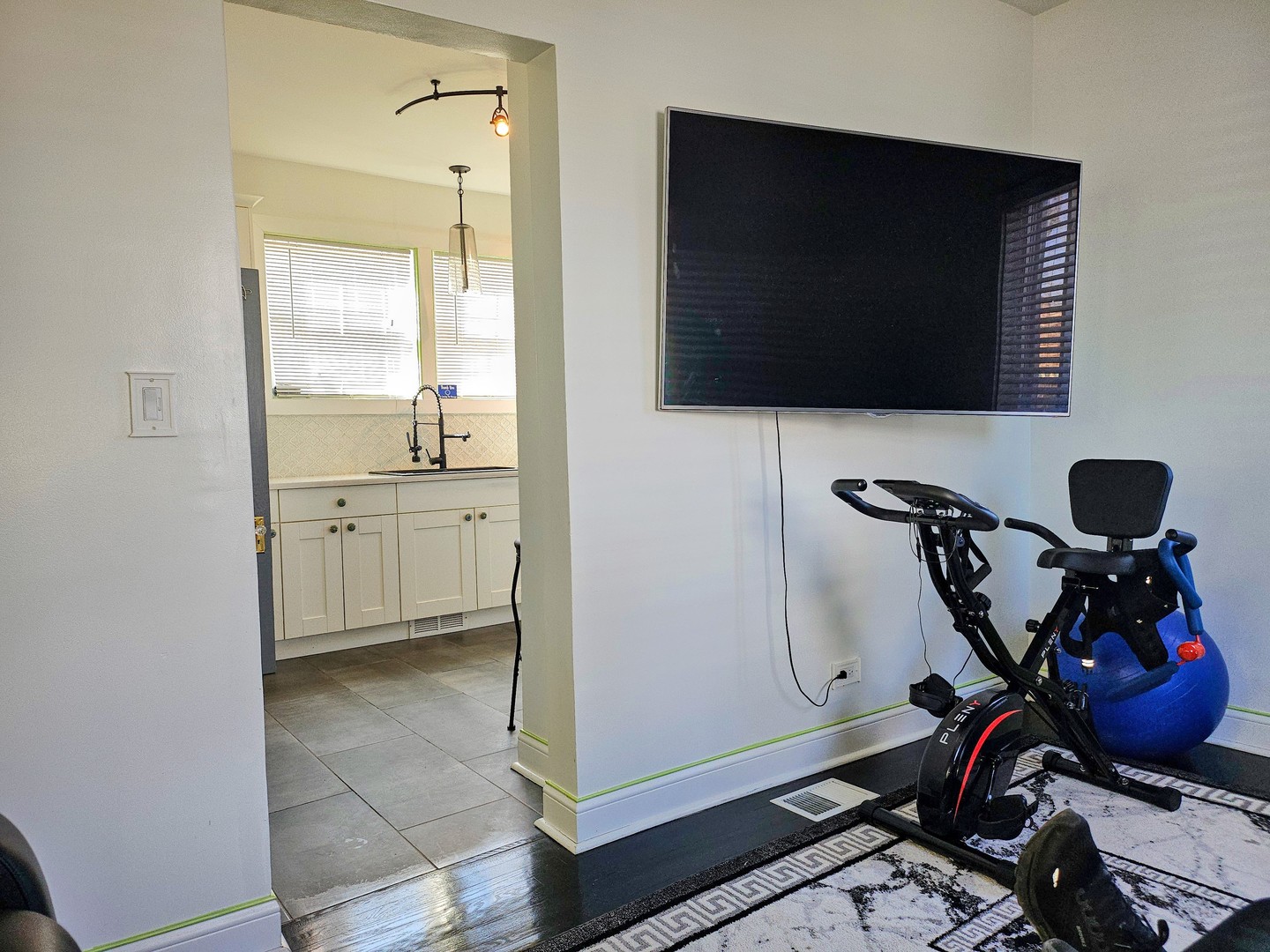 5254 W Monroe Street, Chicago, IL 60644